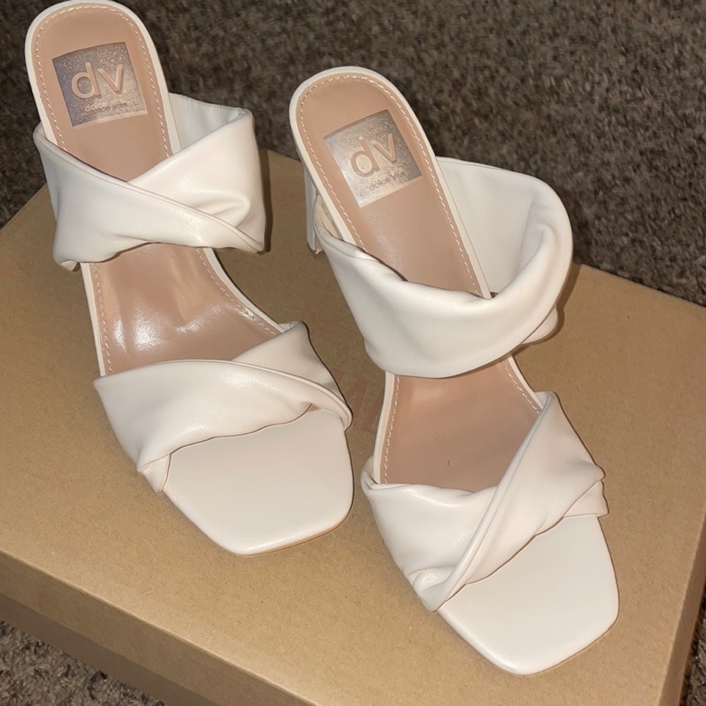 Dolce Vite summer opened toed heels